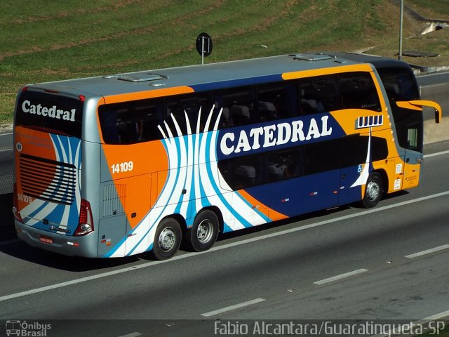 Catedral Turismo 14109 na cidade de Aparecida, São Paulo, Brasil, por Fabio Alcantara. Número da foto: #3468969.