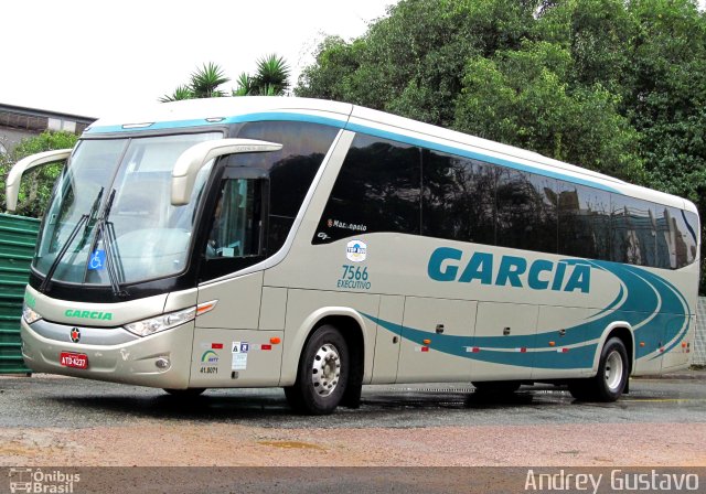 Viação Garcia 7566 na cidade de Curitiba, Paraná, Brasil, por Andrey Gustavo. Número da foto: #3467929.