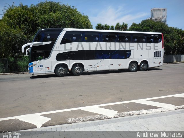 Auto Viação Catarinense 3525 na cidade de Curitiba, Paraná, Brasil, por Andrew Moraes. Número da foto: #3407779.