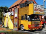Trio Elétrico Krüger KRüGER na cidade de Joinville, Santa Catarina, Brasil, por Andrews  Fuscolin. Número da foto: #3408032.