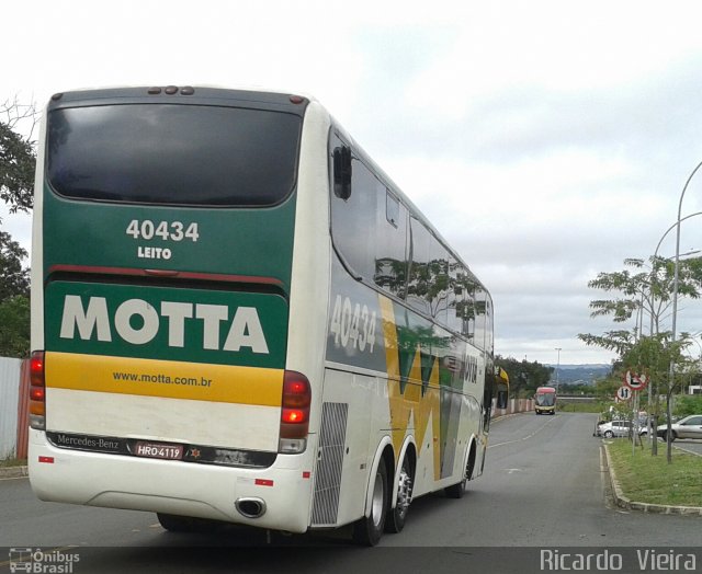 Viação Motta 40434 na cidade de Brasília, Distrito Federal, Brasil, por Ricardo Vieira. ID da foto: 3409923.