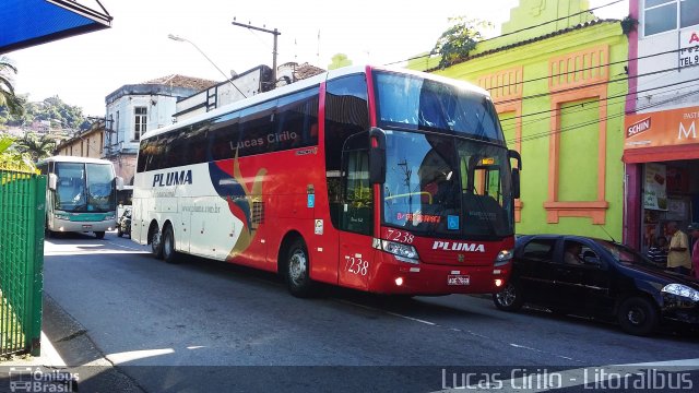 Pluma Conforto e Turismo 7238 na cidade de Santos, São Paulo, Brasil, por Lucas Cirilo. Número da foto: #3416357.