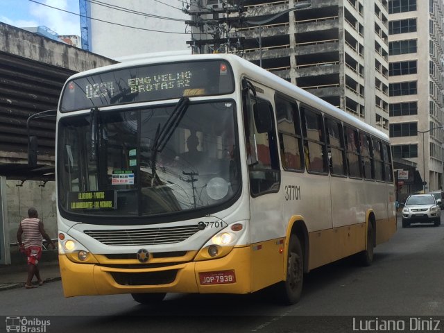 Plataforma Transportes 37701 na cidade de Salvador, Bahia, Brasil, por Luciano Diniz. ID da foto: 3418026.