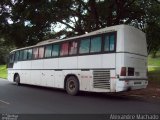 Ônibus Particulares 1079 na cidade de Porto Alegre, Rio Grande do Sul, Brasil, por Alexandre Machado. Número da foto: #:id.