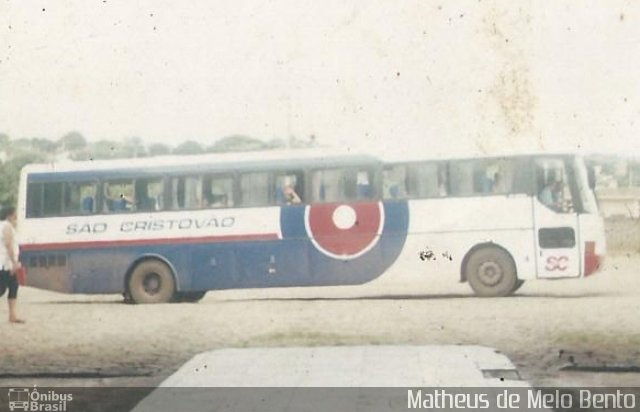 Viação São Cristóvão 1070 na cidade de Dores do Indaiá, Minas Gerais, Brasil, por Matheus de Melo Bento. Número da foto: #3489823.