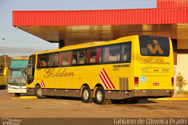 Viação Itapemirim 45205 na cidade de Pirassununga, São Paulo, Brasil, por Fabiano de Oliveira Prado. Número da foto: #3495932.