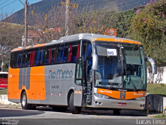 Transturismo Rio Minho RJ 166.056 na cidade de Teresópolis, Rio de Janeiro, Brasil, por Lucas Lima. Número da foto: #3496514.