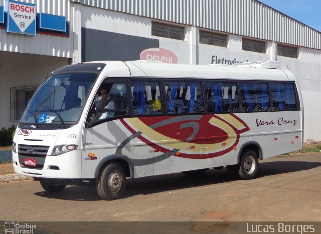 Vera Cruz Transporte e Turismo 2530 na cidade de Araxá, Minas Gerais, Brasil, por Lucas Borges . ID da foto: 3499328.