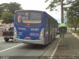 Empresa de Ônibus Vila Galvão 30.567 na cidade de São Paulo, São Paulo, Brasil, por Roberto Teixeira. Número da foto: #:id.