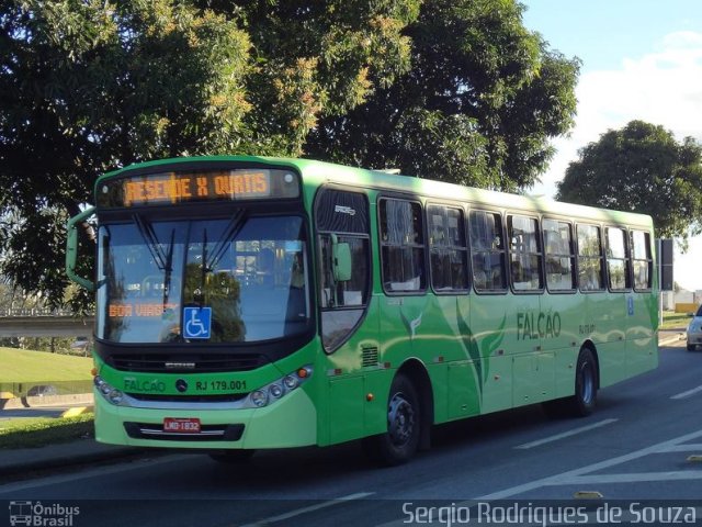 Viação Falcão RJ 179.001 na cidade de Resende, Rio de Janeiro, Brasil, por Sergio Rodrigues de Souza. Número da foto: #3500883.