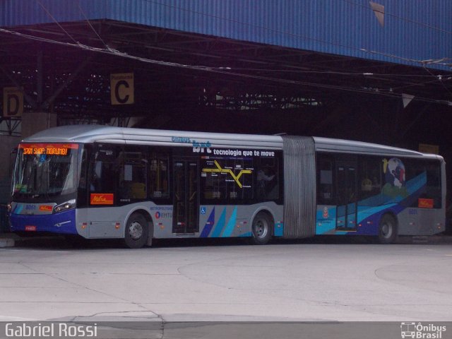 Metra - Sistema Metropolitano de Transporte 8051 na cidade de Diadema, São Paulo, Brasil, por Gabriel Rossi . Número da foto: #3500317.