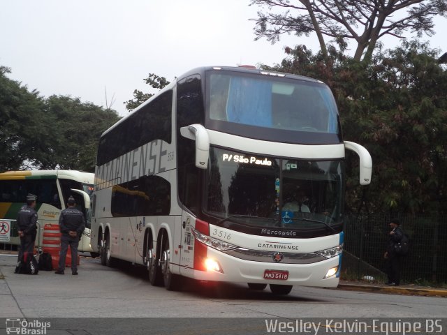 Auto Viação Catarinense 3516 na cidade de São Paulo, São Paulo, Brasil, por Weslley Kelvin Batista. ID da foto: 3500689.