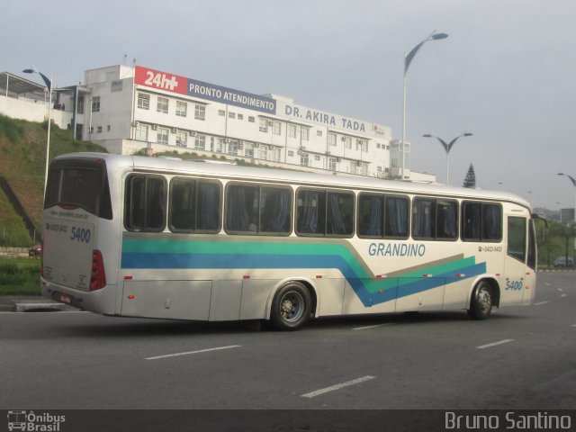 Grandino Transportes 5400 na cidade de Taboão da Serra, São Paulo, Brasil, por Bruno Santino. Número da foto: #3502779.