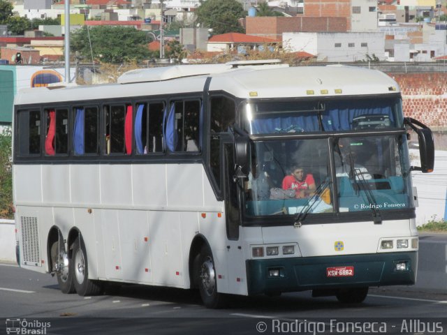 Ônibus Particulares 6862 na cidade de Caruaru, Pernambuco, Brasil, por Rodrigo Fonseca. ID da foto: 3504922.