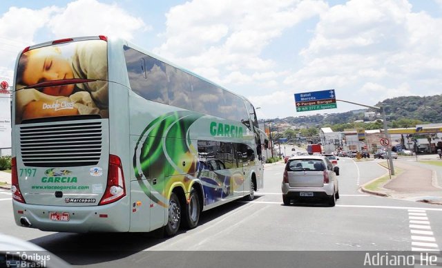 Viação Garcia 7197 na cidade de Curitiba, Paraná, Brasil, por Adriano He. Número da foto: #3520094.