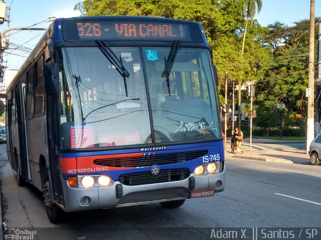 Intersul IS-745 na cidade de Santos, São Paulo, Brasil, por Adam Xavier Rodrigues Lima. Número da foto: #3525981.