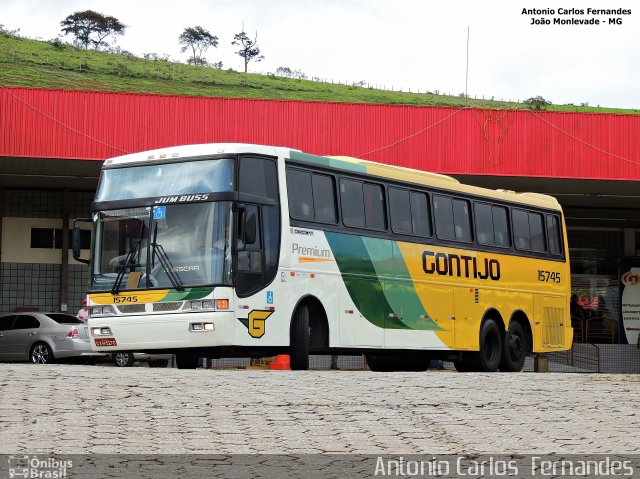 Empresa Gontijo de Transportes 15745 na cidade de João Monlevade, Minas Gerais, Brasil, por Antonio Carlos Fernandes. ID da foto: 3531716.