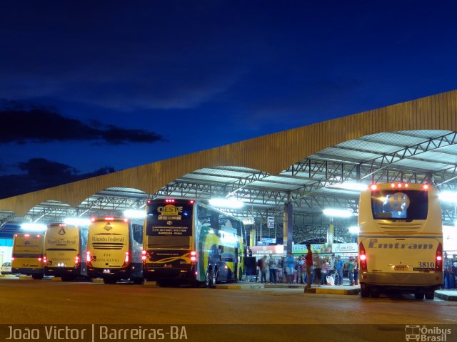 Terminais Rodoviários e Urbanos RODOVIáRIA DE BARREIRAS-BA na cidade de Barreiras, Bahia, Brasil, por João Victor. Número da foto: #3535536.