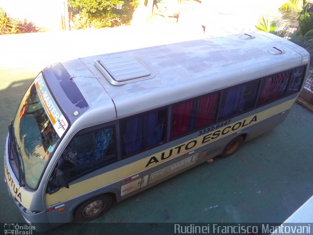 Auto-Escola Master 6447 na cidade de Ijuí, Rio Grande do Sul, Brasil, por Rudinei Francisco Mantovani. Número da foto: #3482296.