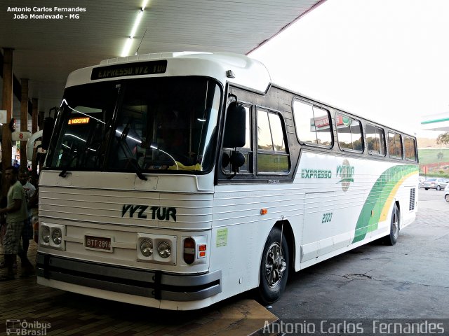 Expresso VYZ Tur 2000 na cidade de João Monlevade, Minas Gerais, Brasil, por Antonio Carlos Fernandes. ID da foto: 3480628.