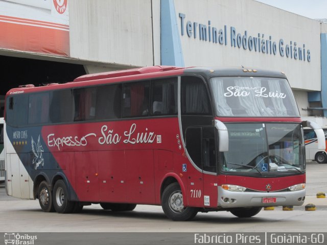 Expresso São Luiz 7110 na cidade de Goiânia, Goiás, Brasil, por Fabrício  Francisco Pires. Número da foto: #3484616.
