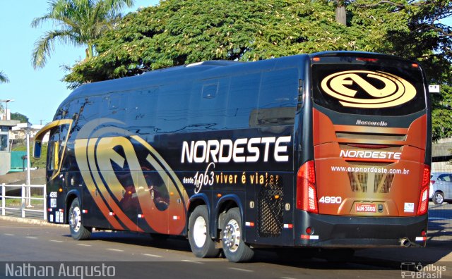 Expresso Nordeste 4890 na cidade de Londrina, Paraná, Brasil, por Nathan Augusto. ID da foto: 3487908.