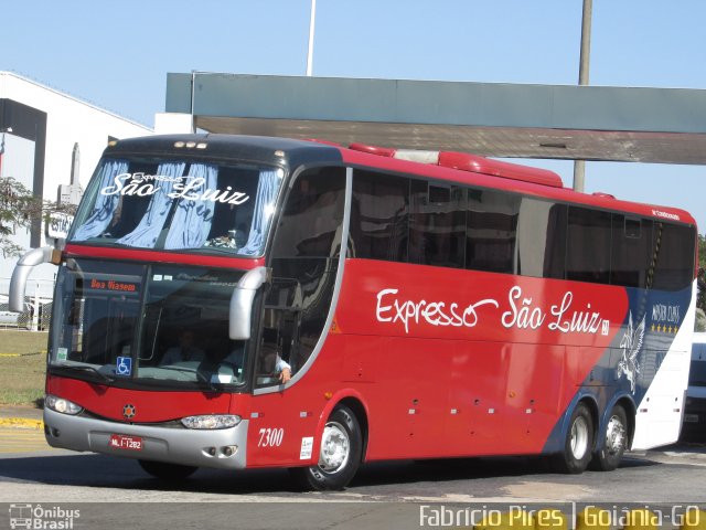 Expresso São Luiz 7300 na cidade de Goiânia, Goiás, Brasil, por Fabrício  Francisco Pires. Número da foto: #3539830.