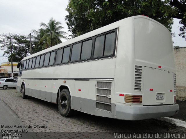 Ônibus Particulares ADK-4843 na cidade de Corumbá, Mato Grosso do Sul, Brasil, por Marco Aurélio de Oliveira. Número da foto: #3539530.