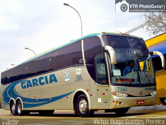 Viação Garcia 7561 na cidade de Maringá, Paraná, Brasil, por Victor Hugo Guedes Pereira. Número da foto: #3561812.