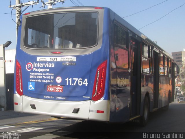 Viação Pirajuçara 11.764 na cidade de Taboão da Serra, São Paulo, Brasil, por Bruno Santino. Número da foto: #3566816.