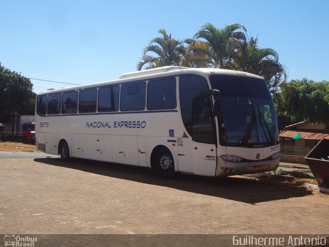 Nacional Expresso 56713 na cidade de Romaria, Minas Gerais, Brasil, por Guilherme Antonio. Número da foto: #3570927.