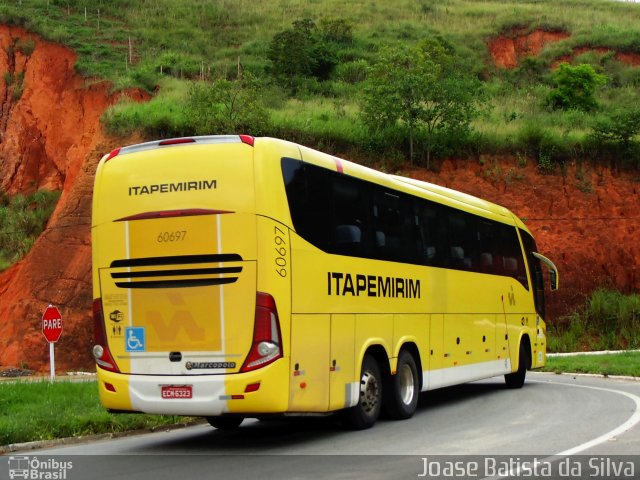 Viação Itapemirim 60697 na cidade de Teófilo Otoni, Minas Gerais, Brasil, por Joase Batista da Silva. ID da foto: 3573712.