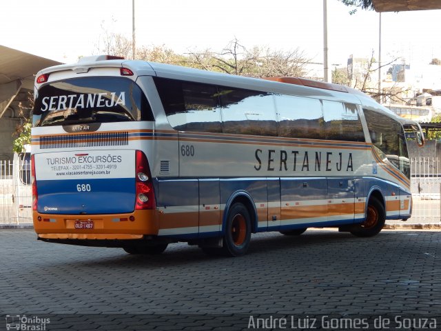 Viação Sertaneja 680 na cidade de Belo Horizonte, Minas Gerais, Brasil, por André Luiz Gomes de Souza. ID da foto: 3573543.