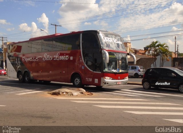 Expresso São Luiz 7130 na cidade de Goiânia, Goiás, Brasil, por Silas Gouvea. Número da foto: #3580716.