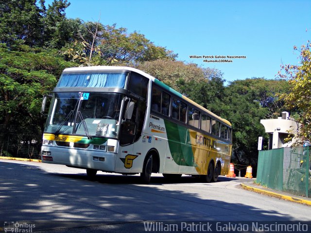 Empresa Gontijo de Transportes 15520 na cidade de São Paulo, São Paulo, Brasil, por William Patrick Galvão Nascimento. ID da foto: 3540836.