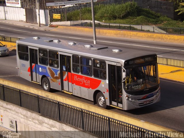 BBTT - Benfica Barueri Transporte e Turismo 5761 na cidade de Barueri, São Paulo, Brasil, por Michael  Alberto Vieira. ID da foto: 3542847.