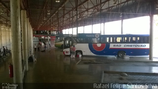 Terminais Rodoviários e Urbanos CAMPO BELO-MG na cidade de Campo Belo, Minas Gerais, Brasil, por Rafael Felipe Santos Silva. Número da foto: #3583542.