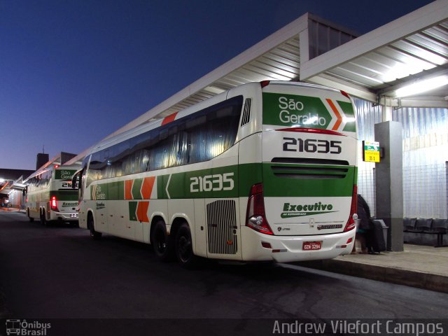 Cia. São Geraldo de Viação 21635 na cidade de Belo Horizonte, Minas Gerais, Brasil, por Andrew Campos. Número da foto: #3584424.
