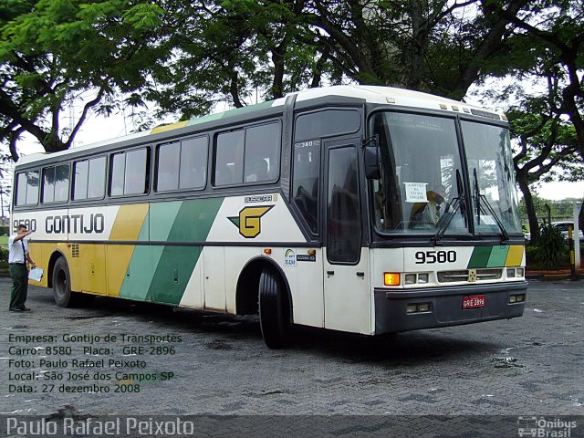 Empresa Gontijo de Transportes 9580 na cidade de São José dos Campos, São Paulo, Brasil, por Paulo Rafael Peixoto. ID da foto: 3587798.