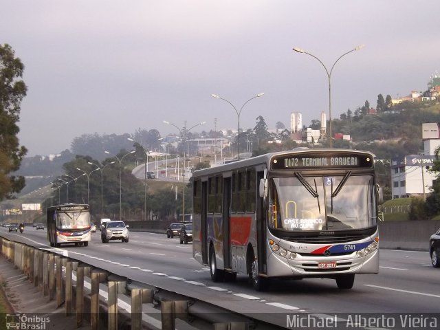 BBTT - Benfica Barueri Transporte e Turismo 5741 na cidade de Barueri, São Paulo, Brasil, por Michael  Alberto Vieira. Número da foto: #3587596.