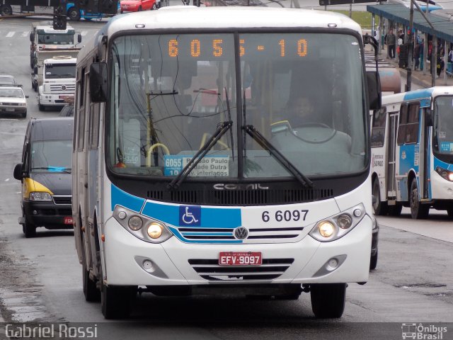 Transwolff Transportes e Turismo 6 6097 na cidade de São Paulo, São Paulo, Brasil, por Gabriel Rossi . Número da foto: #3592973.