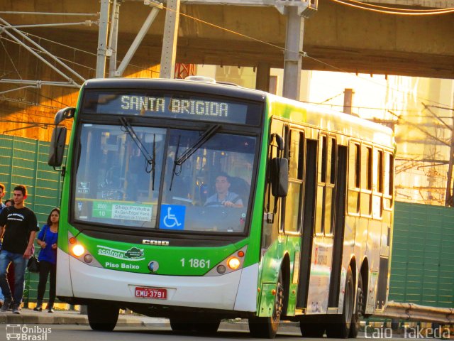 Viação Santa Brígida 1 1861 na cidade de São Paulo, São Paulo, Brasil, por Caio  Takeda. Número da foto: #3597497.