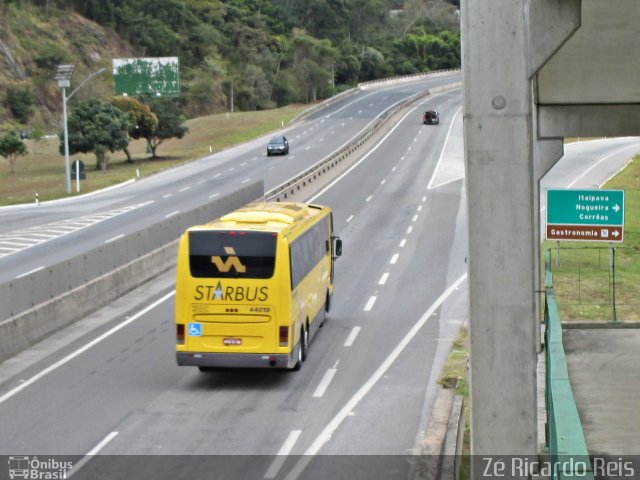 Viação Itapemirim 44019 na cidade de Petrópolis, Rio de Janeiro, Brasil, por Zé Ricardo Reis. ID da foto: 3599929.