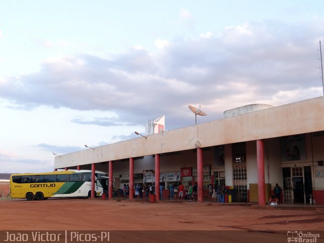 Terminais Rodoviários e Urbanos Rodoviária de Picos-PI na cidade de Picos, Piauí, Brasil, por João Victor. ID da foto: 3603018.