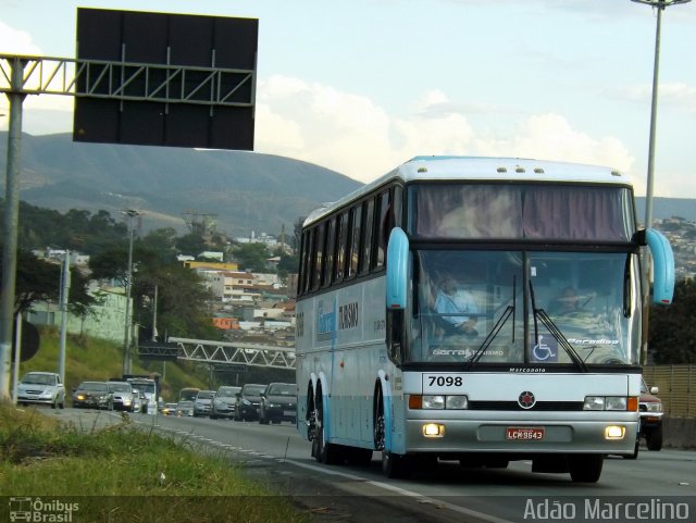 Garras Turismo 7098 na cidade de Belo Horizonte, Minas Gerais, Brasil, por Adão Raimundo Marcelino. ID da foto: 3544990.