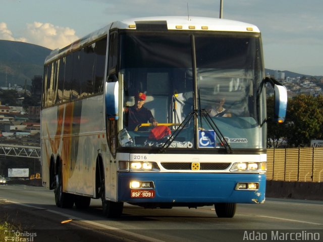 Ônibus Particulares 2016 na cidade de Belo Horizonte, Minas Gerais, Brasil, por Adão Raimundo Marcelino. Número da foto: #3545057.