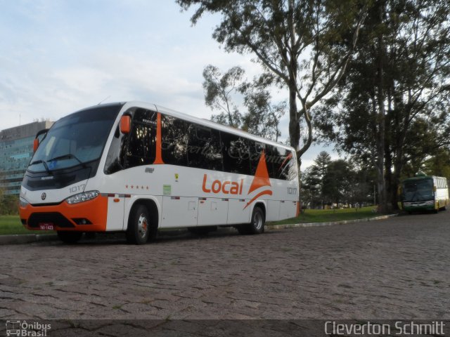 LOCAL - Locadora de Ônibus Canoas Ltda. 1017 na cidade de Santa Maria, Rio Grande do Sul, Brasil, por Cleverton Schmitt. ID da foto: 3606111.