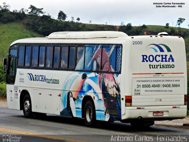 Rocha Turismo 2000 na cidade de João Monlevade, Minas Gerais, Brasil, por Antonio Carlos Fernandes. Número da foto: #3545922.