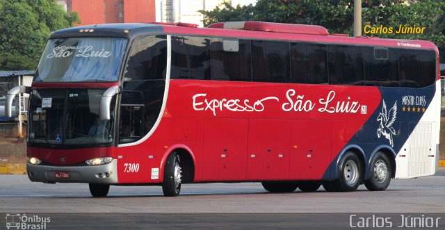Expresso São Luiz 7300 na cidade de Goiânia, Goiás, Brasil, por Carlos Júnior. Número da foto: #3547294.