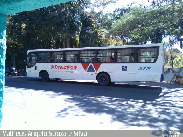 Viação Princesa da Serra 212 na cidade de Valença, Rio de Janeiro, Brasil, por Matheus Ângelo Souza e Silva. Número da foto: #3610057.